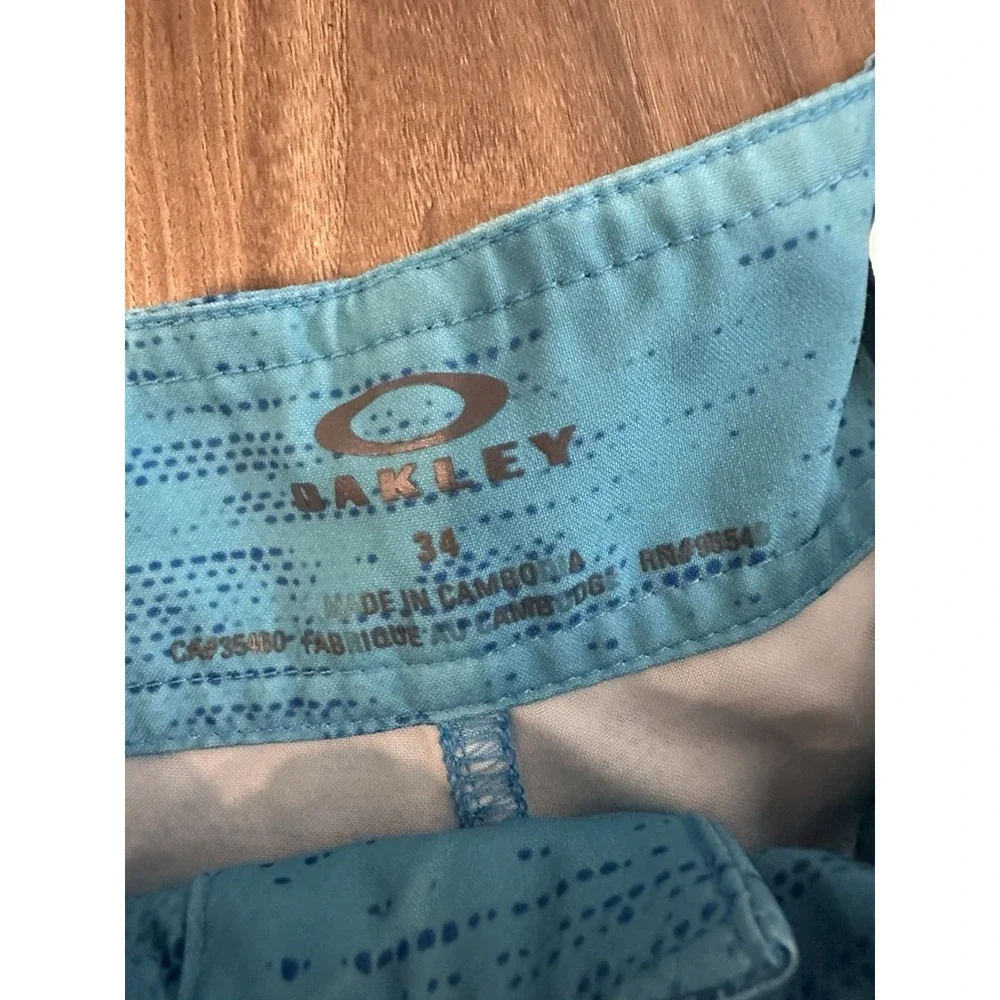 Oakley pairs both